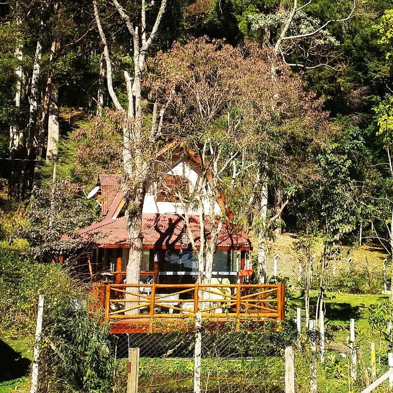 Casa Na Floresta Em Campos Do Jordao Villa Luaran gambar